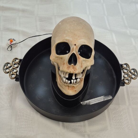 Gemmy Vintage Skull Decor with Black and Cream Halloween Candy Tray - Picture 3 of 16